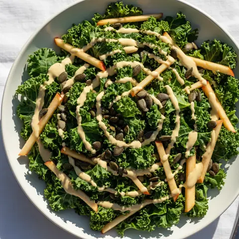 Salade kale & pomme graines de courge tahini citron